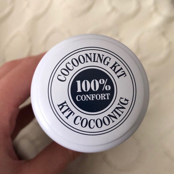 FREE W PURCHASE L’Occitane Tin - Picture 2 of 8